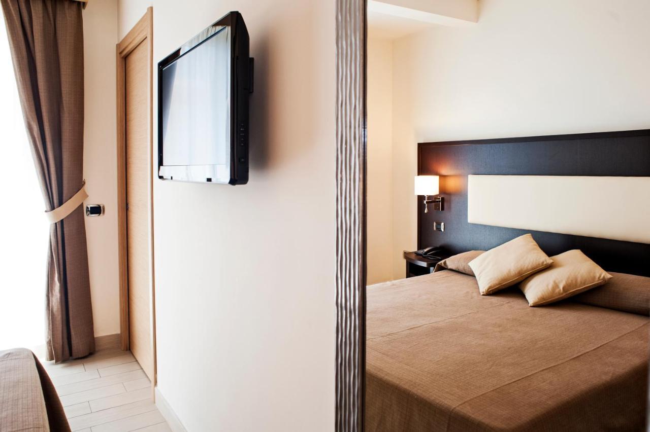 Hotel Welcome San Benedetto del Tronto Exteriör bild